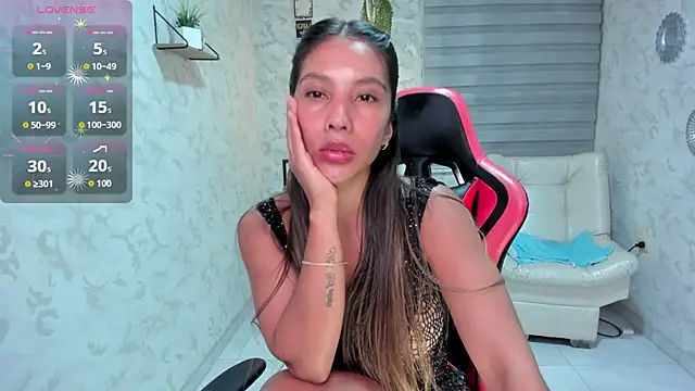 RenataReyes online show from November 2025 03:32:01 AM