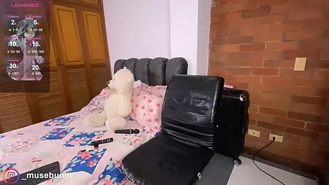 Daddysweeeetbody online show from November 2025 02:55:02 AM