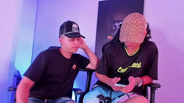 Snapshot of mastersboys chatting on November 2025 04:33:01 PM mastersboys online show from November 2025 04:33:01 PM