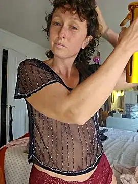 mossy kiss online show from November 2025 07:29:02 PM