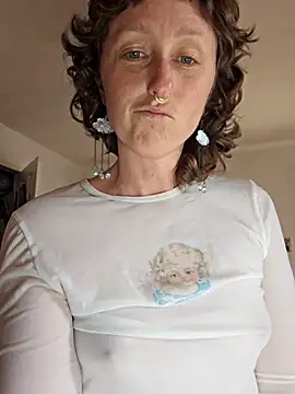 mossy kiss online show from January 2026 05:19:02 PM