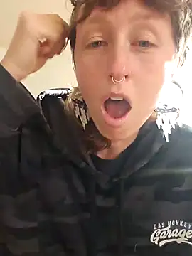 mossy kiss online show from January 2025 02:18:01 PM