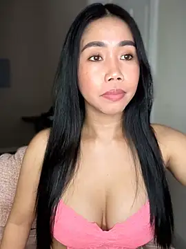 JazzieXo online show from April 2026 06:22:01 PM