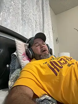 Cristian-Brayan online show from October 2025 10:57:01 AM