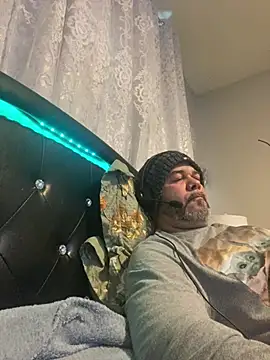 Cristian-Brayan online show from February 2026 09:02:02 PM