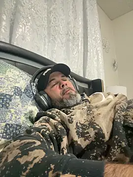 Cristian-Brayan online show from November 2025 11:25:01 AM