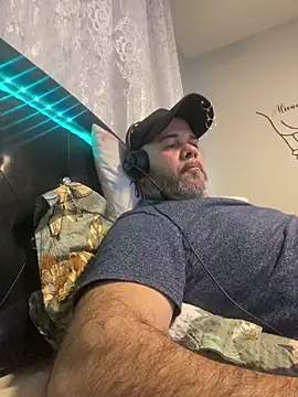 Cristian-Brayan online show from February 2026 04:51:02 PM