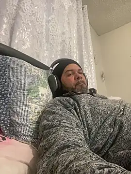 Cristian-Brayan online show from November 2025 04:33:01 PM