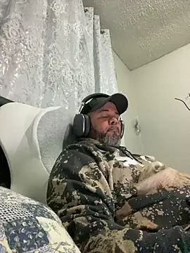 Cristian-Brayan online show from October 2025 12:13:02 PM