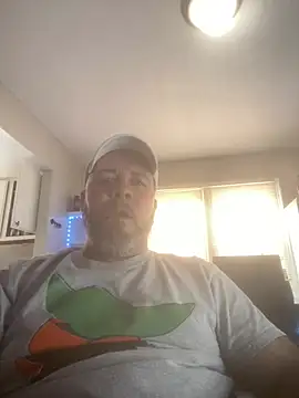 Cristian-Brayan online show from February 2025 04:47:01 PM