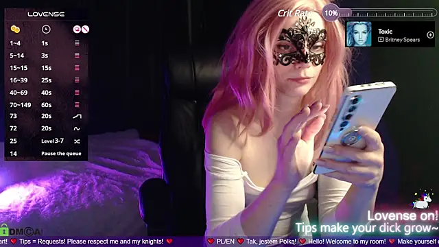 strawberry muffin online show from March 2025 05:18:02 PM