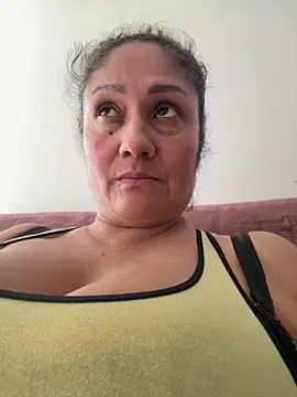 gabiTetas online show from February 2026 05:34:01 PM