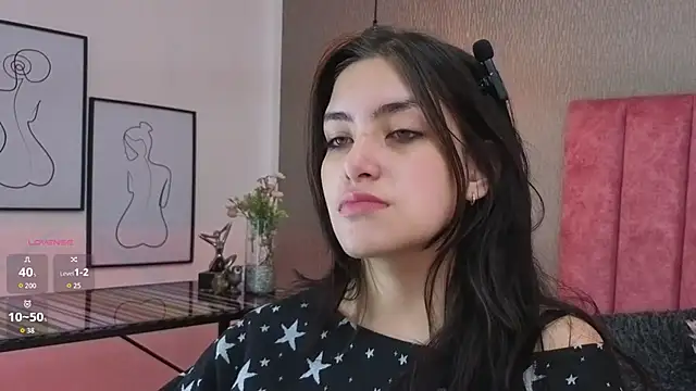 Alexa Thaylor  online show from April 2026 04:00:02 PM