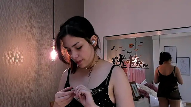 Snapshot of Alexa_Thaylor_ chatting on October 2025 07:37:02 PM Alexa Thaylor online show from October 2025 07:37:02 PM