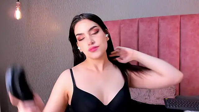 Snapshot of Alexa_Thaylor_ chatting on November 2025 01:25:02 PM Alexa Thaylor online show from November 2025 01:25:02 PM