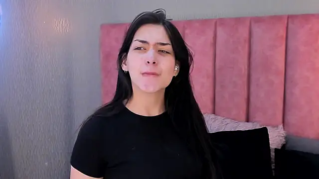 Snapshot of Alexa_Thaylor_ chatting on November 2025 03:05:02 PM Alexa Thaylor online show from November 2025 03:05:02 PM