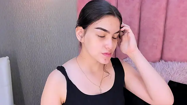 Snapshot of Alexa_Thaylor_ chatting on October 2025 03:11:02 PM Alexa Thaylor online show from October 2025 03:11:02 PM