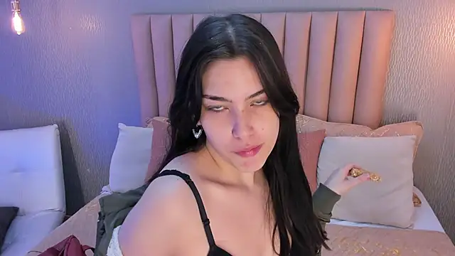 Snapshot of Alexa_Thaylor_ chatting on September 2025 03:29:01 PM Alexa Thaylor online show from September 2025 03:29:01 PM