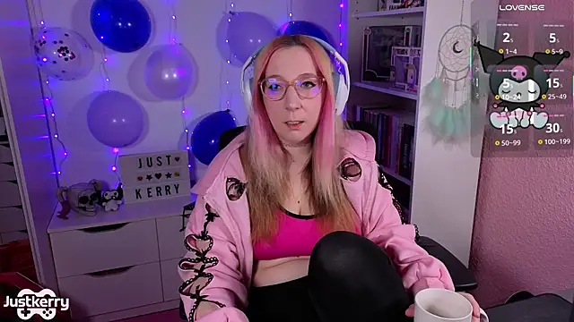 Snapshot of JustKerry chatting on November 2025 10:07:01 AM JustKerry online show from November 2025 10:07:01 AM