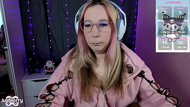 Snapshot of JustKerry chatting on November 2025 09:10:01 AM JustKerry online show from November 2025 09:10:01 AM