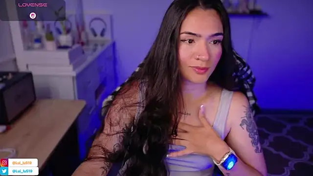 ImLui lu online show from November 2025 02:00:02 AM