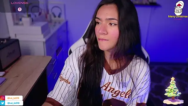 ImLui lu online show from December 2025 11:38:02 PM