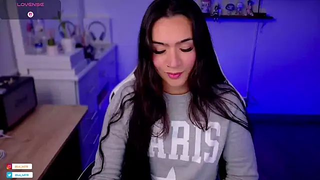 ImLui lu online show from October 2025 07:24:01 PM