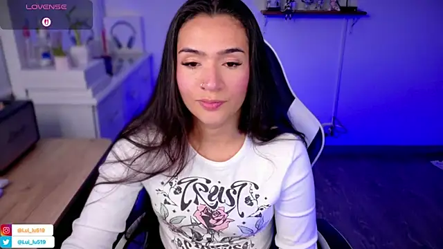 ImLui lu online show from November 2025 10:35:02 PM