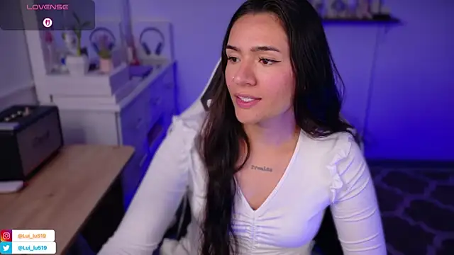 ImLui lu online show from November 2025 10:31:02 PM