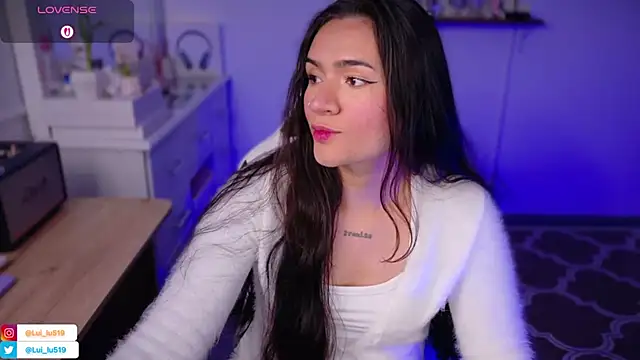 ImLui lu online show from December 2025 09:23:01 PM