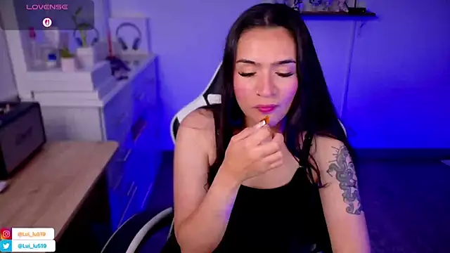 ImLui lu online show from October 2025 10:50:01 PM