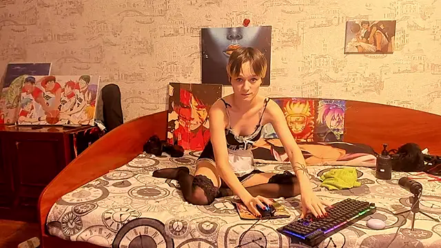 Snapshot of KagamiTayga chatting on November 2025 02:42:01 PM KagamiTayga online show from November 2025 02:42:01 PM