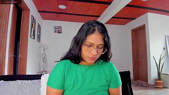Snapshot of iriss_25 chatting on September 2025 11:16:02 AM iriss 25 online show from September 2025 11:16:02 AM
