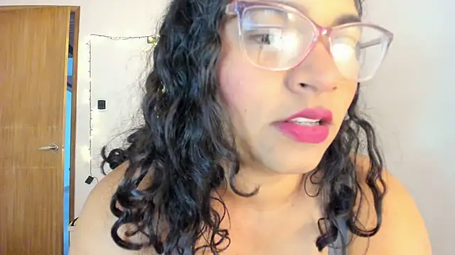 Snapshot of iriss_25 chatting on February 2026 12:06:02 PM iriss 25 online show from February 2026 12:06:02 PM