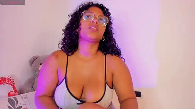 Snapshot of iriss_25 chatting on November 2025 11:48:01 AM iriss 25 online show from November 2025 11:48:01 AM