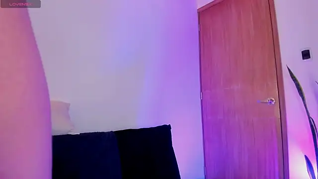 Snapshot of iriss_25 chatting on November 2025 12:31:01 PM iriss 25 online show from November 2025 12:31:01 PM