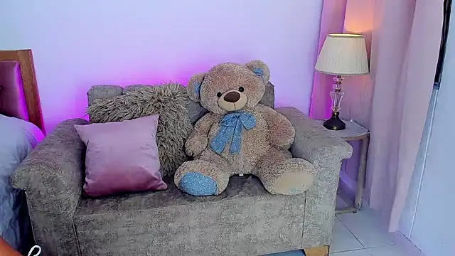 kaylen bless online show from February 2026 12:44:02 AM