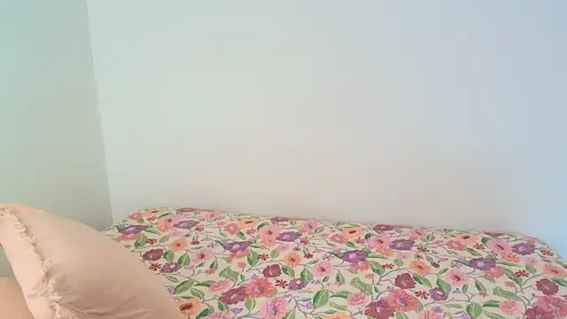 All yours555 online show from April 2026 06:58:01 PM