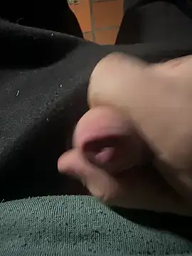 kleinerAlex online show from April 2026 11:33:01 PM