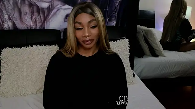 emely brandon online show from November 2025 01:54:01 AM