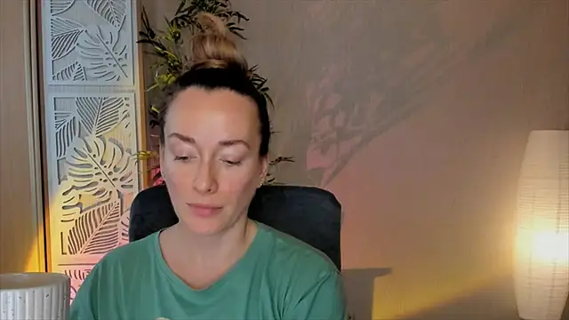 RebeccaMartinez online show from February 2026 06:44:01 AM