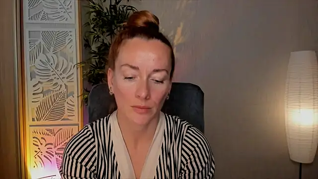 Snapshot of RebeccaMartinez chatting on June 2026 12:10:02 PM RebeccaMartinez online show from June 2026 12:10:02 PM