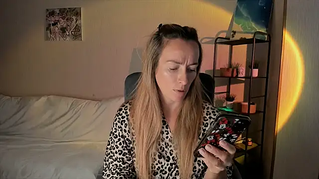RebeccaMartinez online show from September 2025 07:25:01 AM