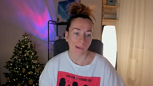 RebeccaMartinez online show from December 2025 12:38:01 PM