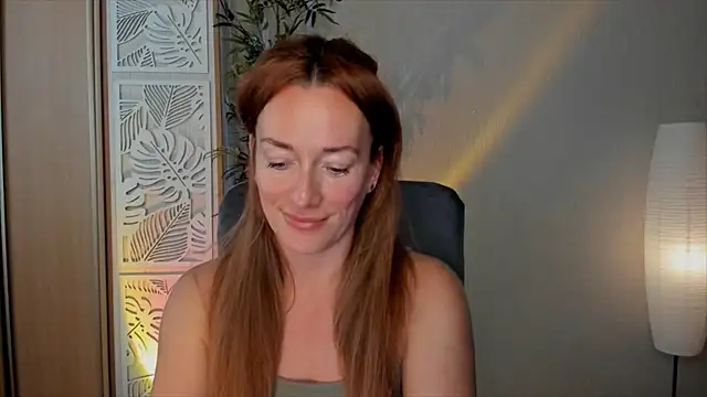 Snapshot of RebeccaMartinez chatting on June 2026 07:18:02 AM RebeccaMartinez online show from June 2026 07:18:02 AM