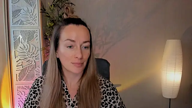 RebeccaMartinez online show from February 2026 10:14:02 AM