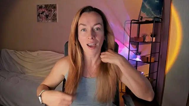 RebeccaMartinez online show from October 2025 11:33:02 AM