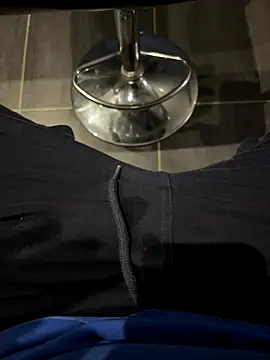 Snapshot of mattexhibe chatting on December 2025 07:50:02 PM mattexhibe online show from December 2025 07:50:02 PM