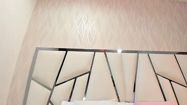 kimberly7  online show from October 2025 11:42:01 AM