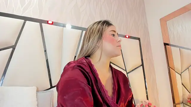 kimberly7  online show from October 2025 11:42:02 AM